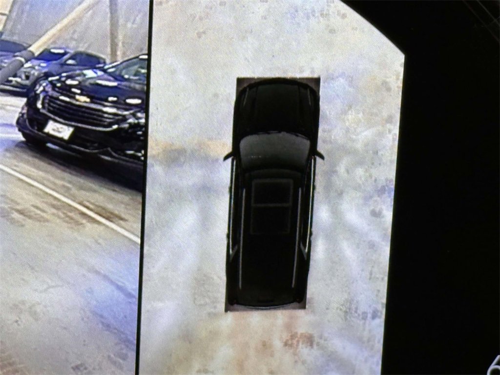 Used 2023 Cadillac Escalade Premium Luxury image 30