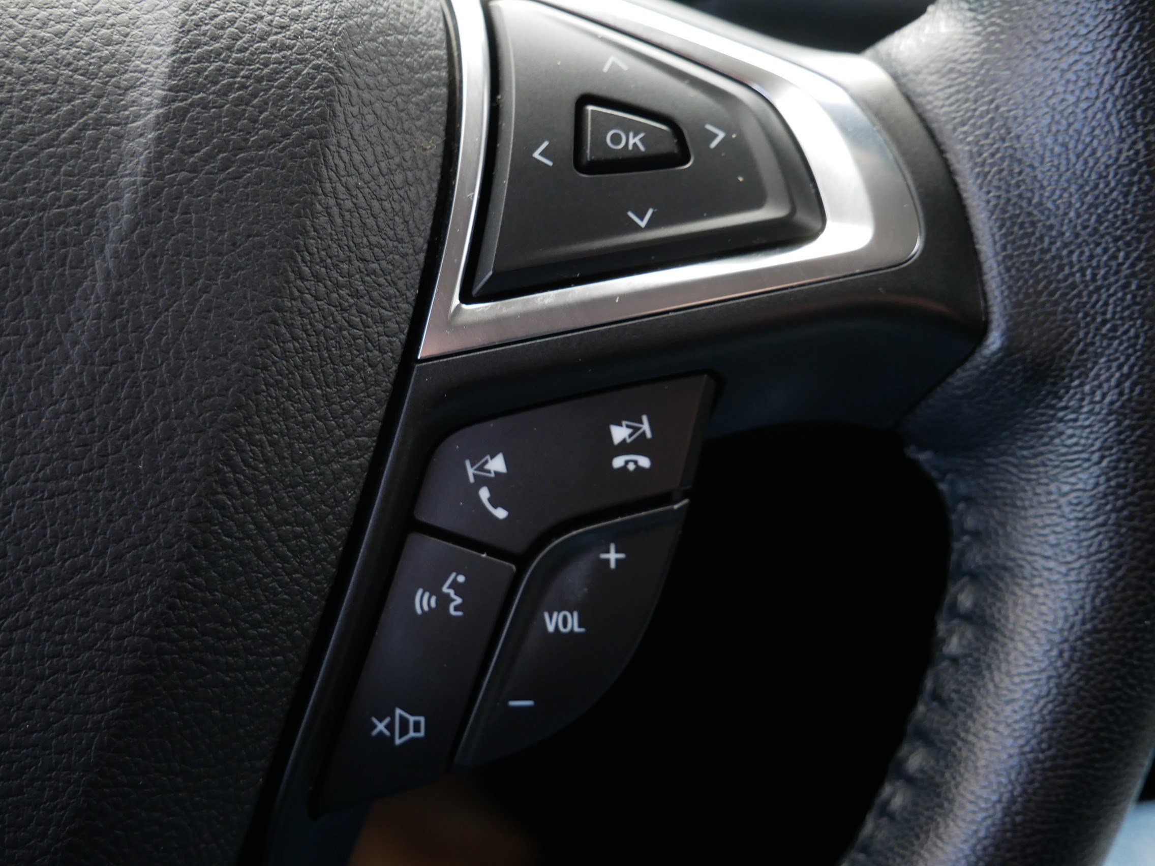 Used 2022 Ford Edge SEL w/ Convenience Package AWD/4WD image 27