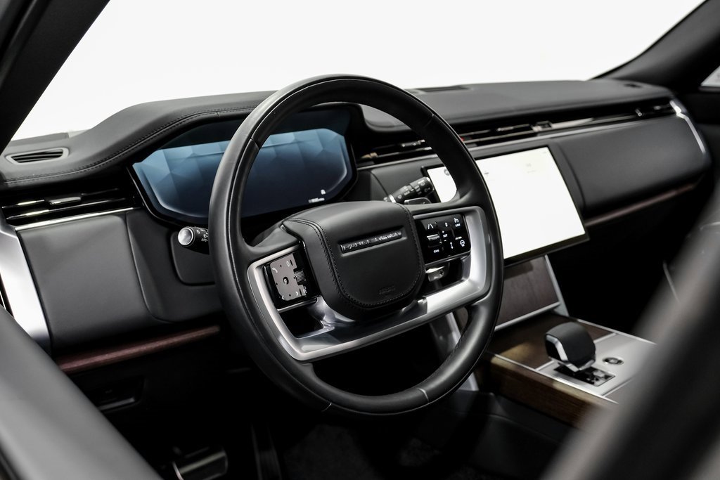 Used 2024 Land Rover Range Rover SE image 14
