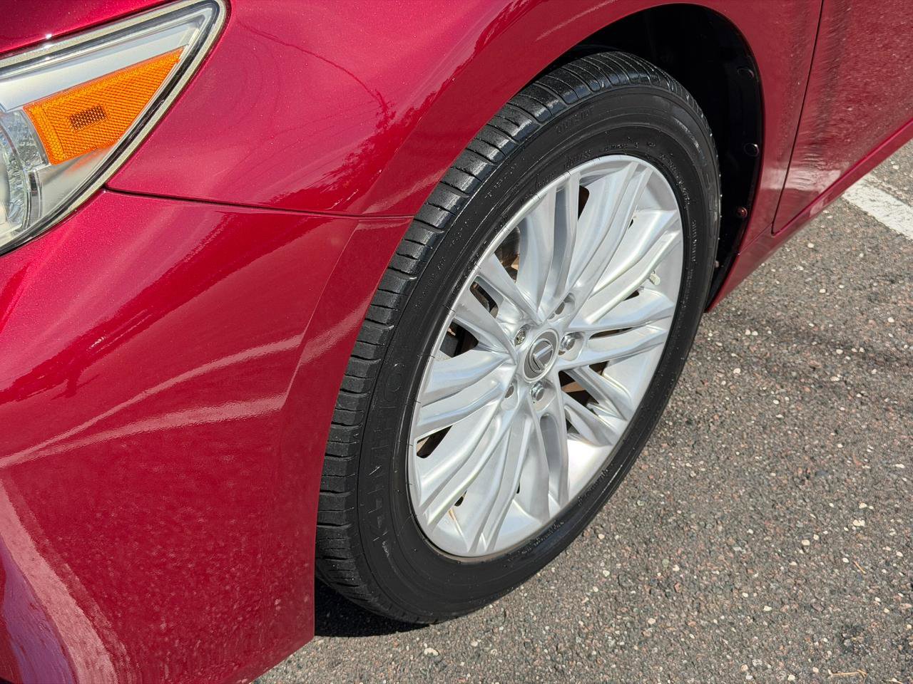 Used 2014 Lexus ES 350 w/ Luxury Package FWD image 7