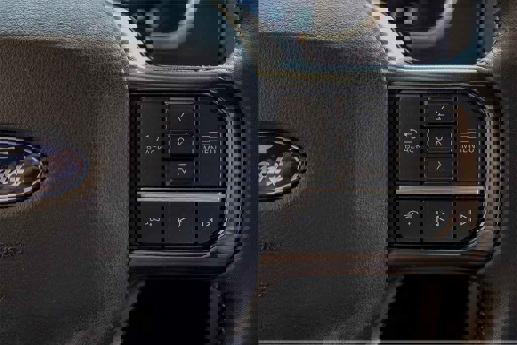 Used 2024 Ford F150 Platinum image 15