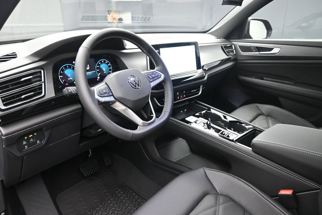 New 2026 Volkswagen Atlas Cross Sport SE FWD image 17