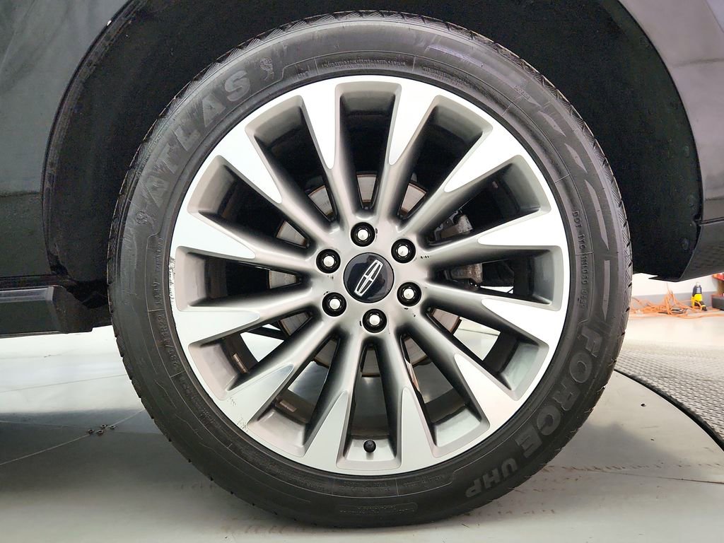 Used 2020 Lincoln Navigator Reserve w/ Luxury Package image 44