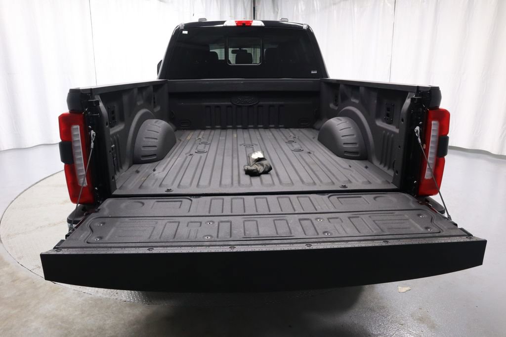 Used 2024 Ford F350 Lariat w/ Chrome Package image 18