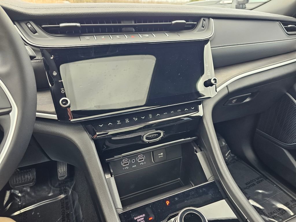 New 2026 Jeep Grand Cherokee L Limited image 22