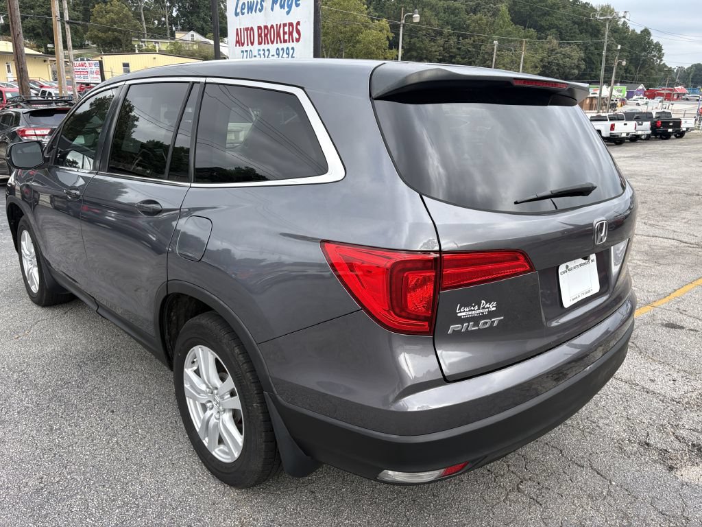 Used 2016 Honda Pilot LX image 3