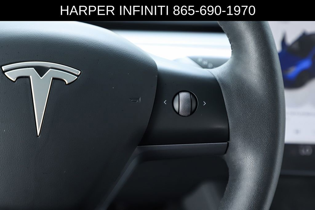 Used 2023 Tesla Model Y Long Range AWD/4WD image 23