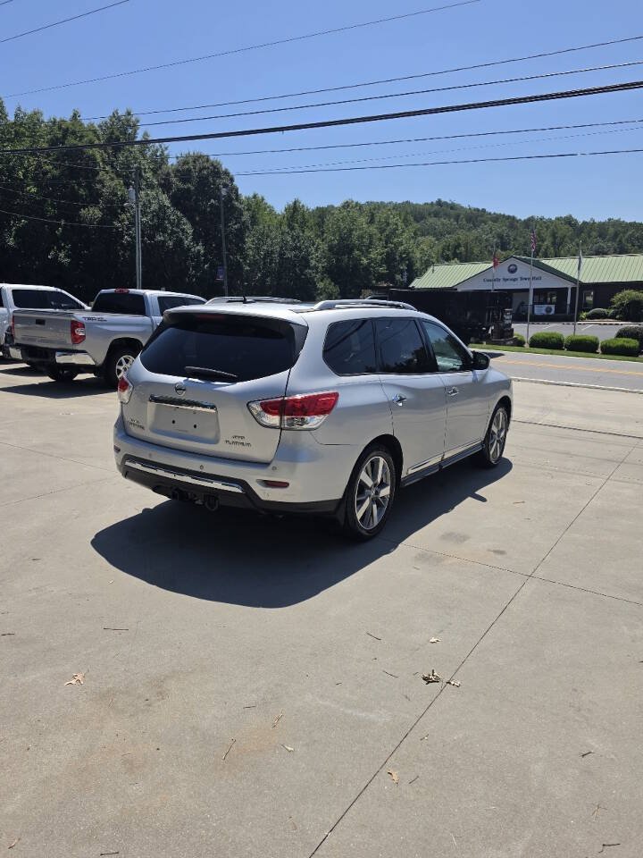 Used 2015 Nissan Pathfinder Platinum w/ Cargo Package FWD image 4