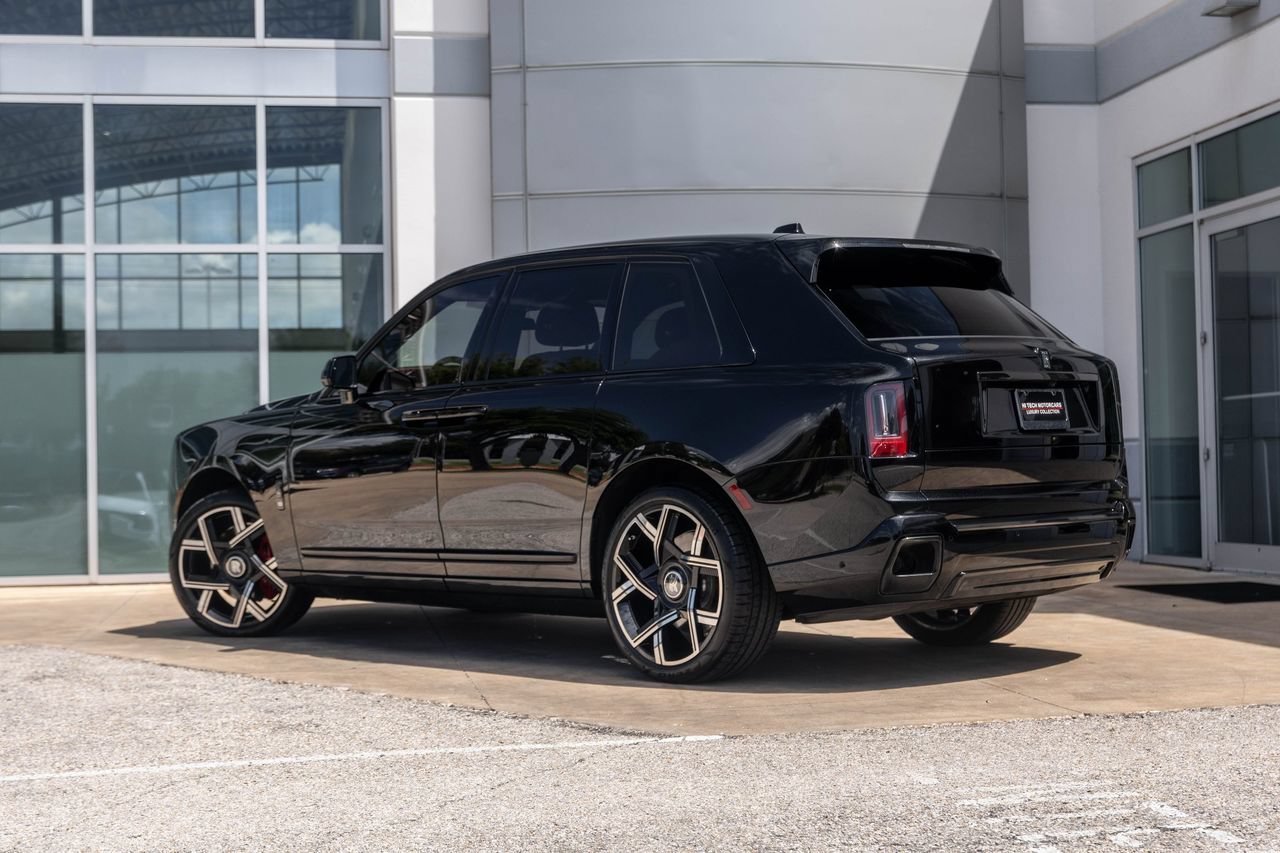 Certified 2025 Rolls-Royce Cullinan Black Badge w/ Leather Finishing Pack AWD/4WD image 3