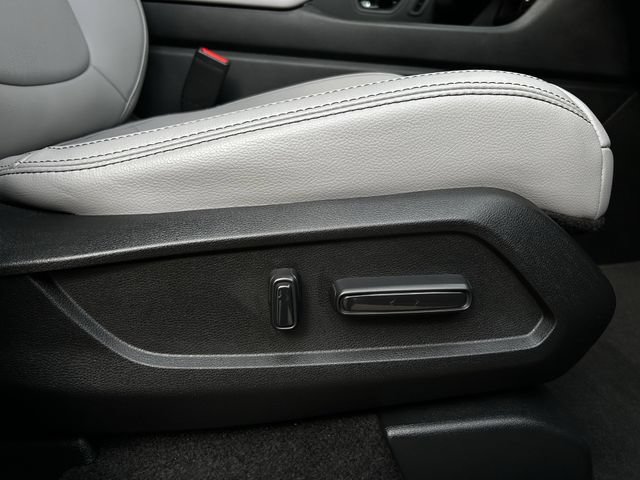 Used 2025 Honda Pilot EX-L image 31