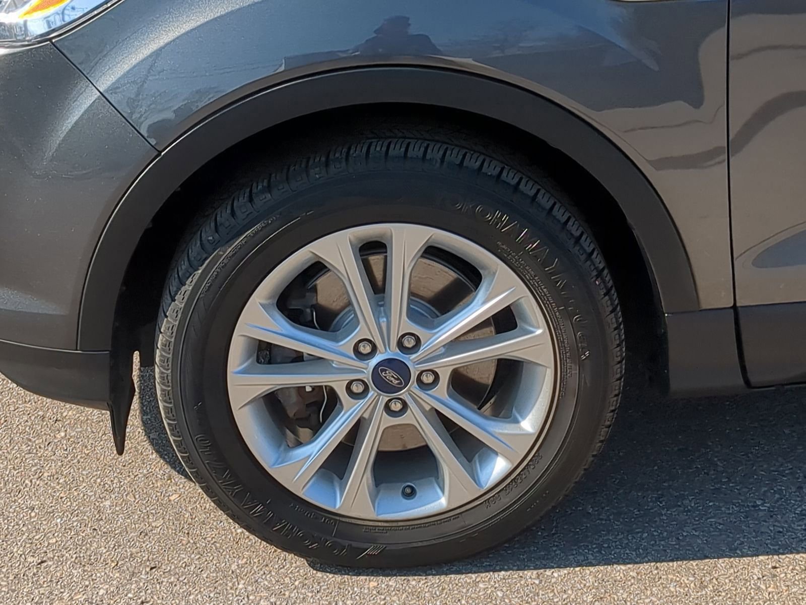 Used 2018 Ford Escape SEL image 17