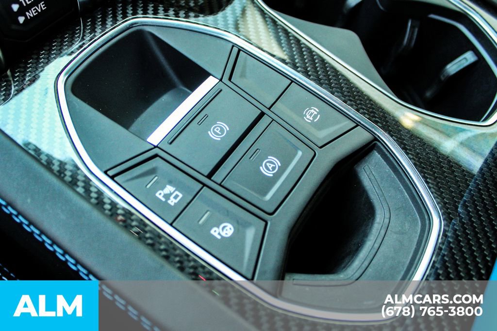 Used 2022 Lamborghini Urus image 39