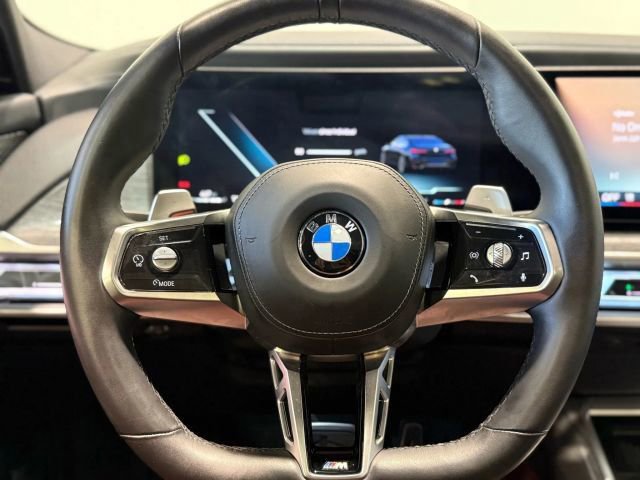 Used 2025 BMW 760i xDrive w/ Executive Package image 66