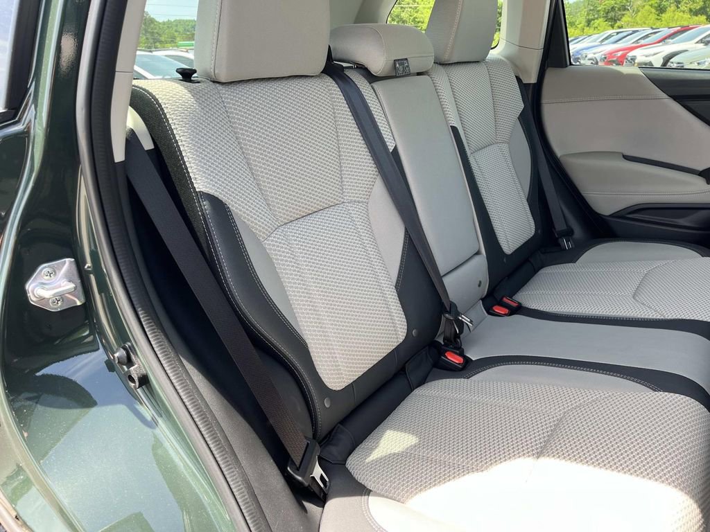 Used 2023 Subaru Forester Premium AWD/4WD image 24