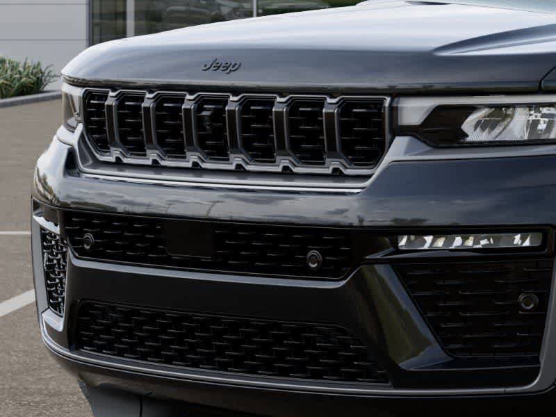 New 2026 Jeep Grand Cherokee L Summit AWD/4WD image 11