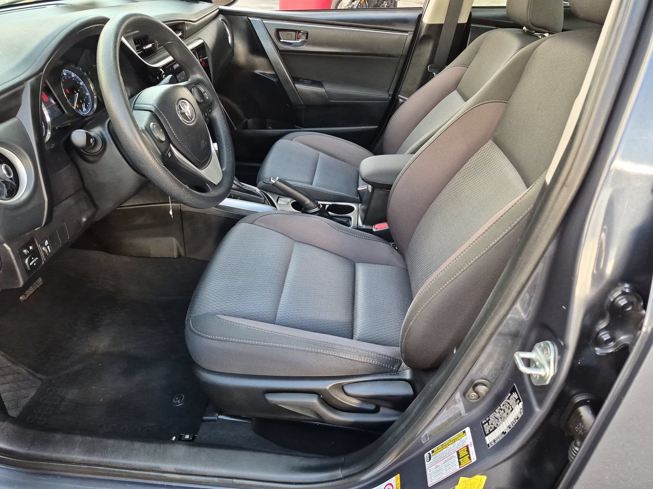 Certified 2019 Toyota Corolla LE FWD image 13