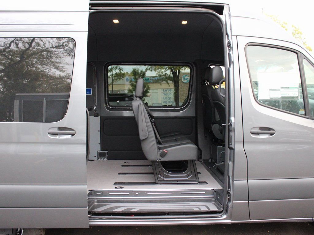 Used 2026 Mercedes-Benz Sprinter 2500 image 7