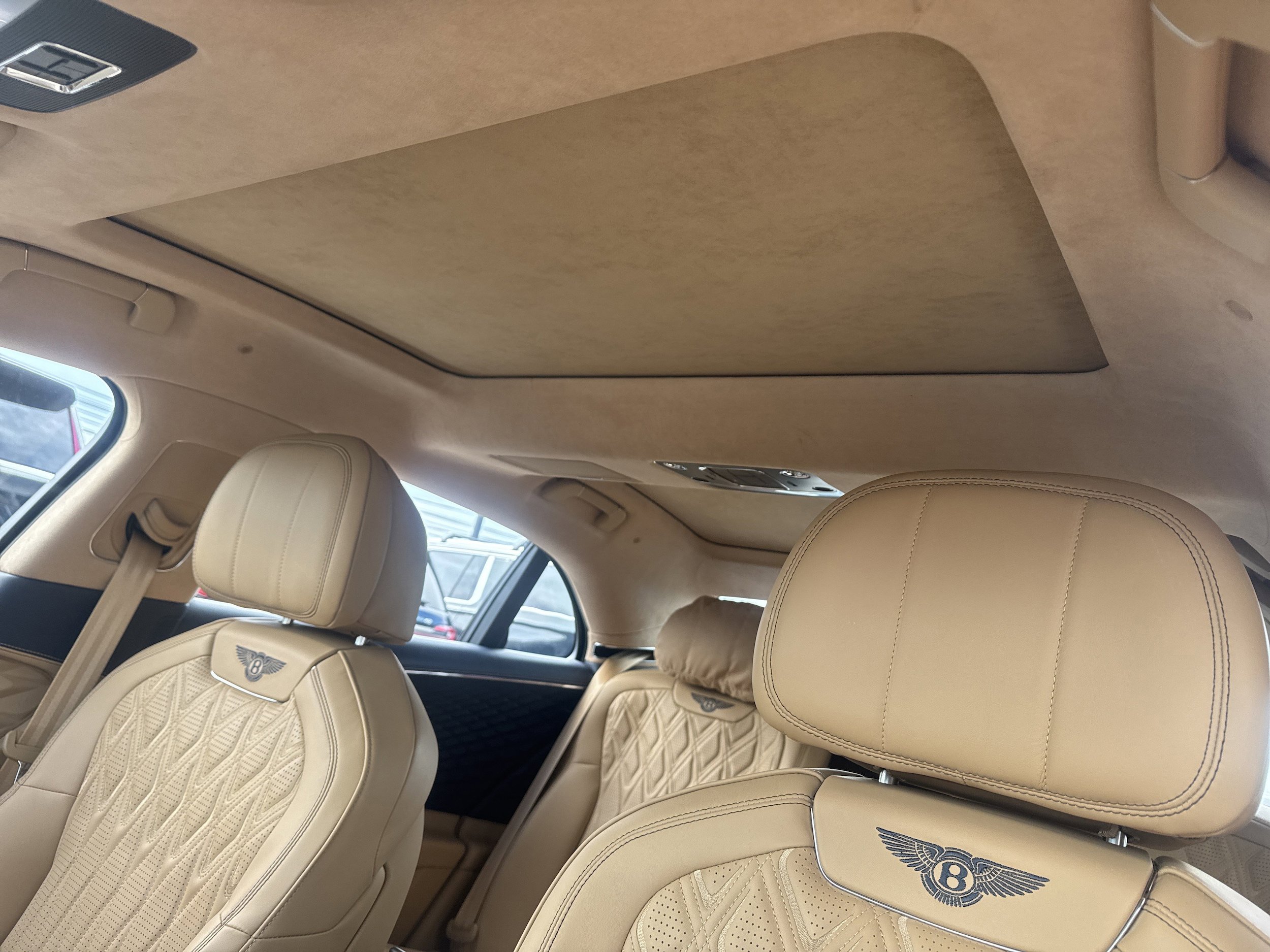New 2026 Bentley Flying Spur Plug-In Hybrid image 15