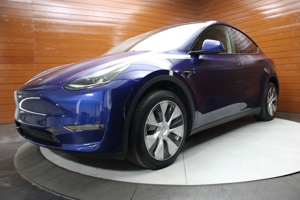 Used 2023 Tesla Model Y Long Range AWD/4WD image 48