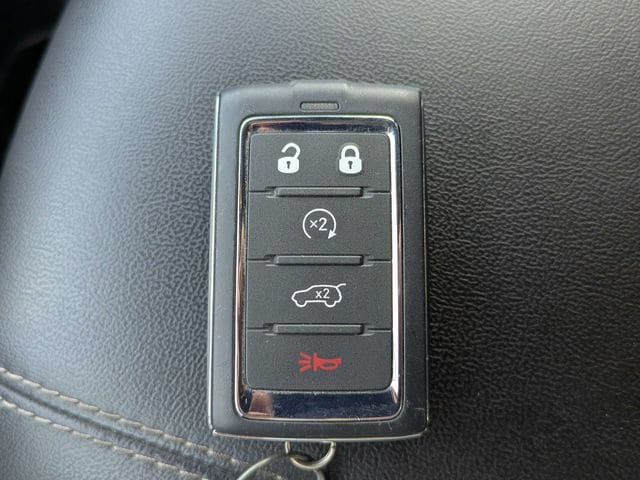Used 2025 Jeep Grand Cherokee Altitude AWD/4WD image 30