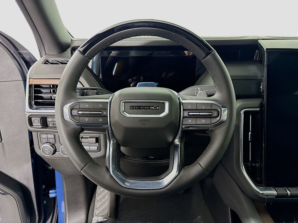 New 2026 GMC Yukon XL Denali w/ Denali Reserve Package AWD/4WD image 11