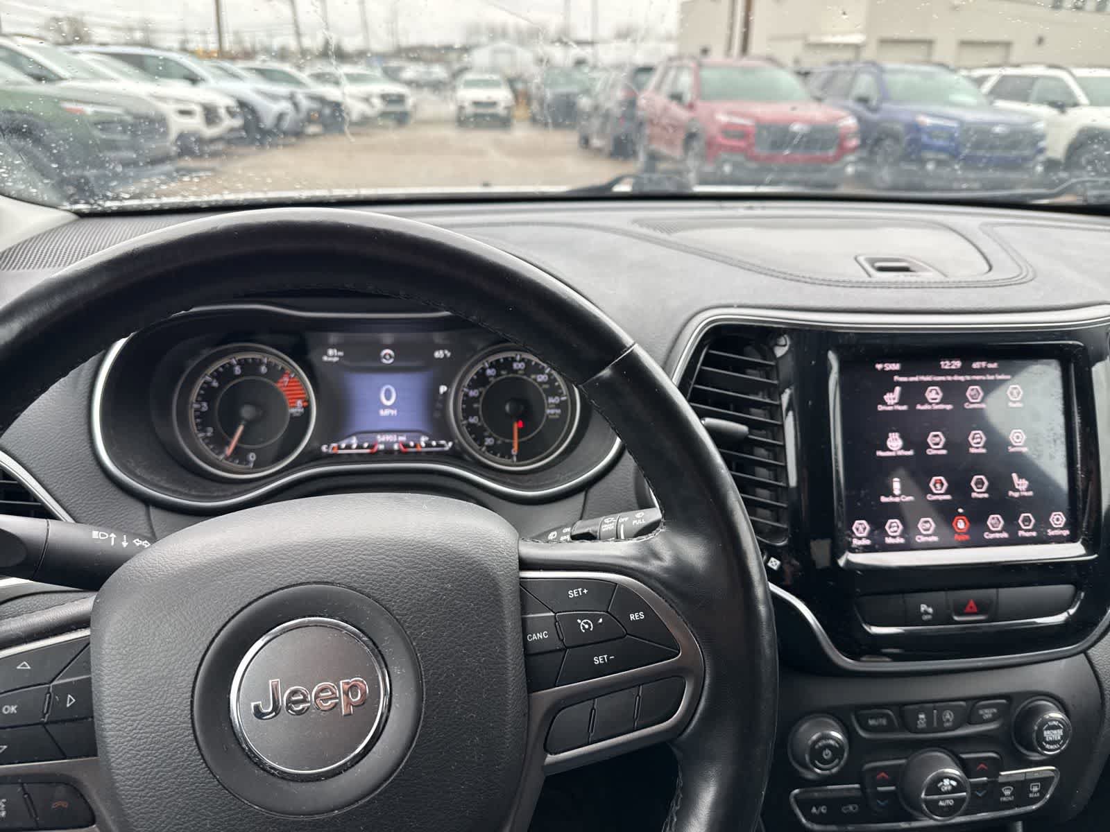 Used 2020 Jeep Cherokee Limited image 19