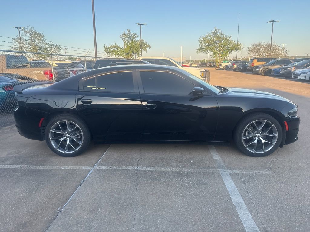 Used 2023 Dodge Charger SXT w/ Plus Group image 2