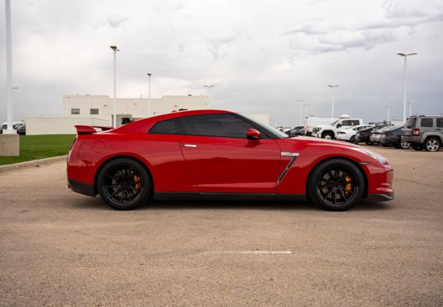 Used 2009 Nissan GT-R Premium AWD/4WD image 7