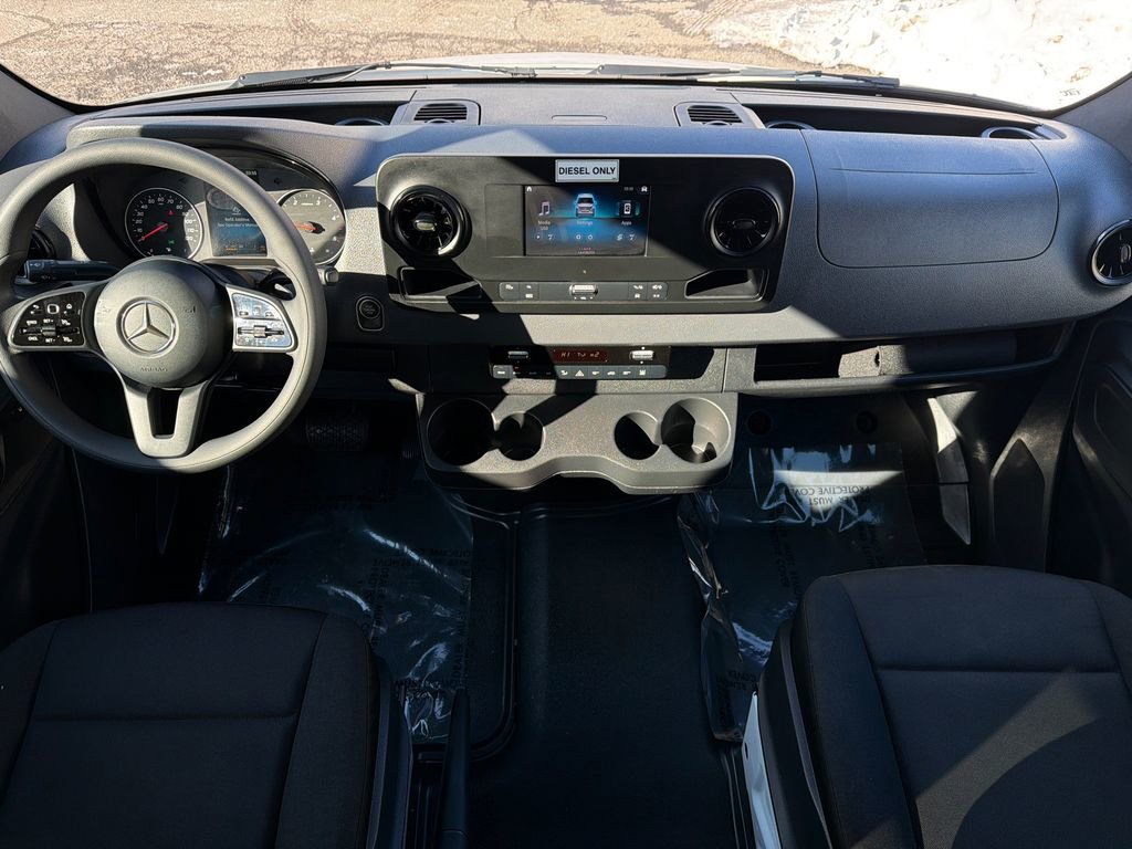 Used 2024 Mercedes-Benz Sprinter 2500 image 19