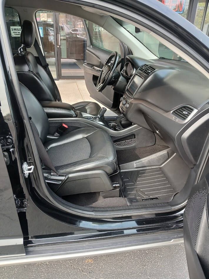 Used 2019 Dodge Journey Crossroad FWD image 14