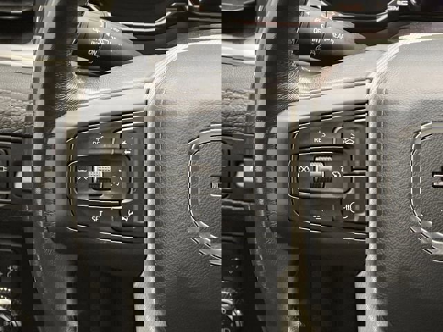 Used 2021 GMC Yukon Denali w/ Denali Premium Package image 13