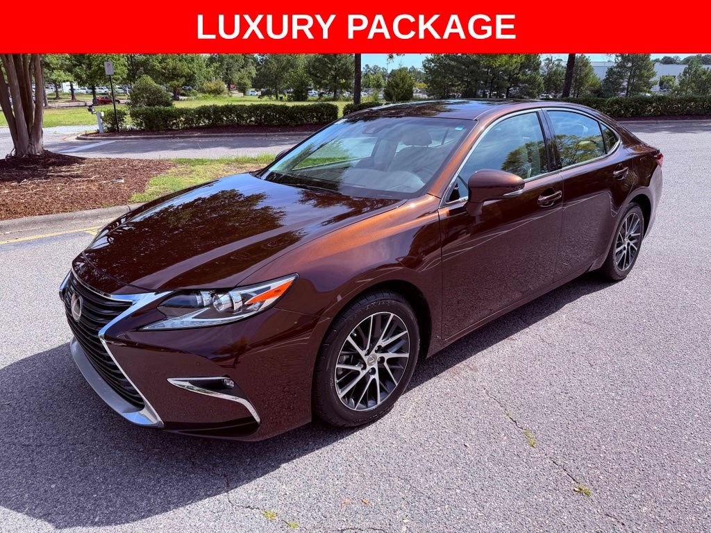 Used 2016 Lexus ES 350 w/ Luxury Package w/Wood Trim FWD image 3