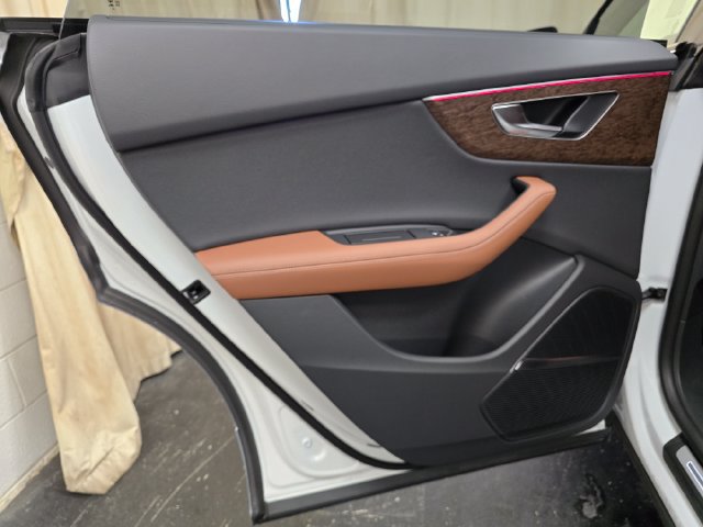 New 2027 Audi Q8 Premium Plus AWD/4WD image 30