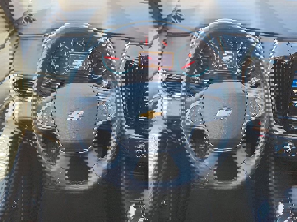 Used 2021 Chevrolet Traverse LT image 12