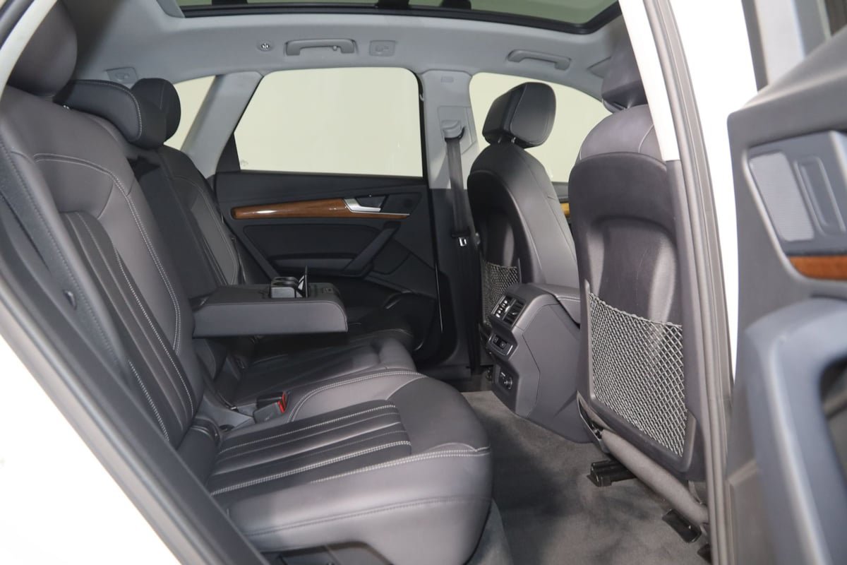 Used 2022 Audi Q5 2.0T Premium w/ Convenience Package AWD/4WD image 15