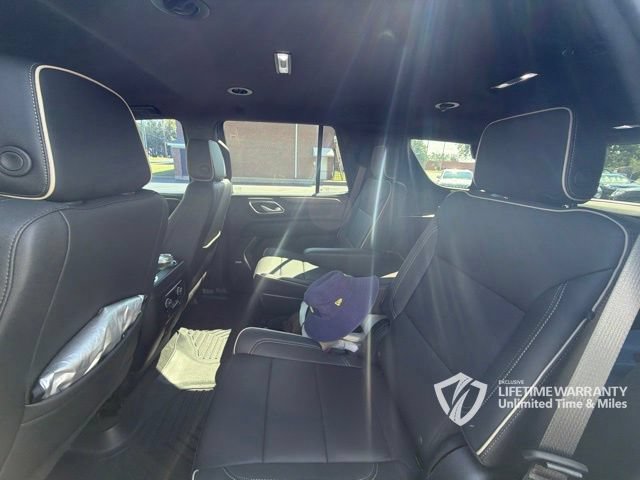Used 2023 Chevrolet Tahoe Premier AWD/4WD image 22