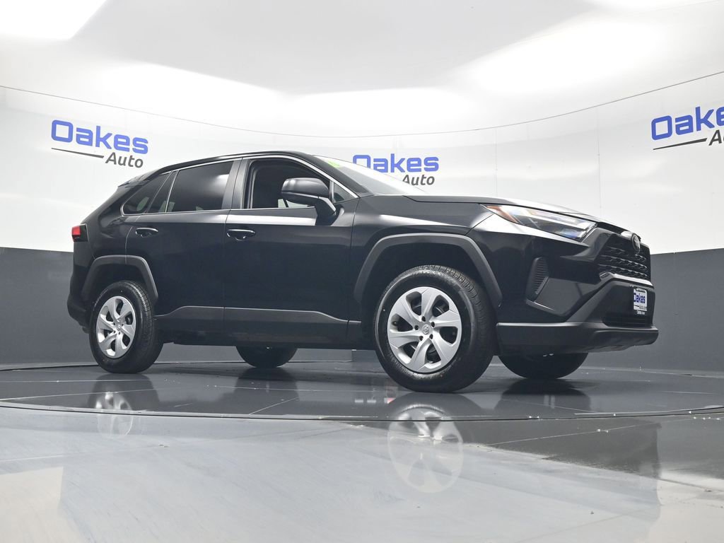 Used 2024 Toyota RAV4 LE image 38