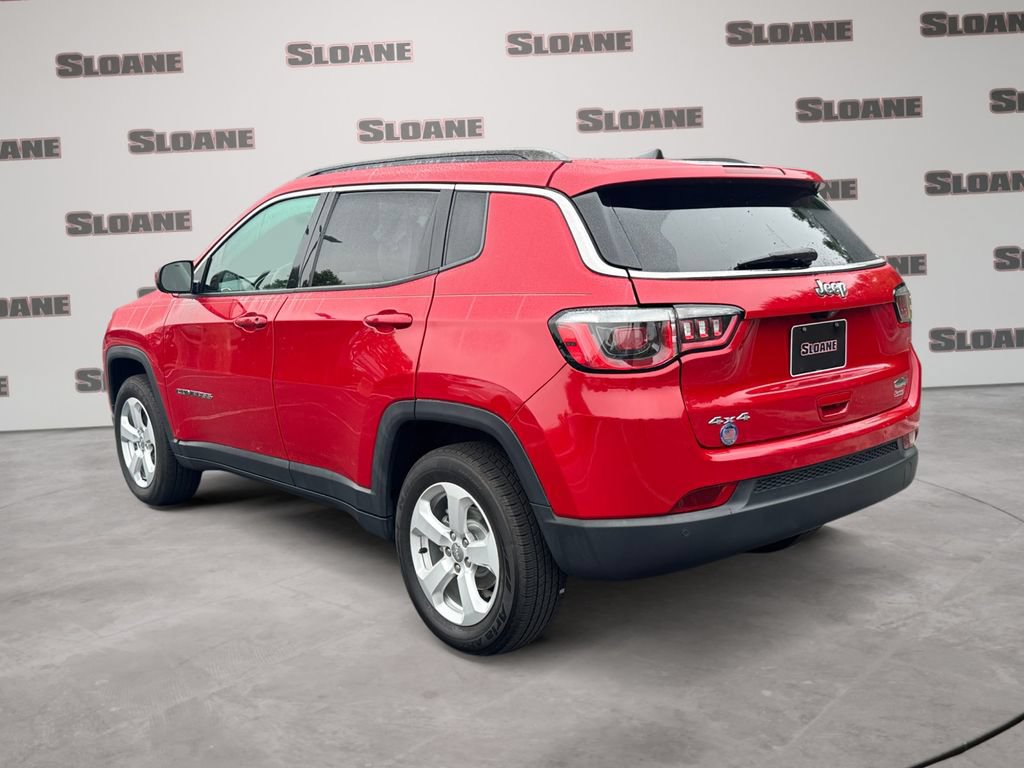 Used 2019 Jeep Compass Latitude w/ Cold Weather Group AWD/4WD image 3
