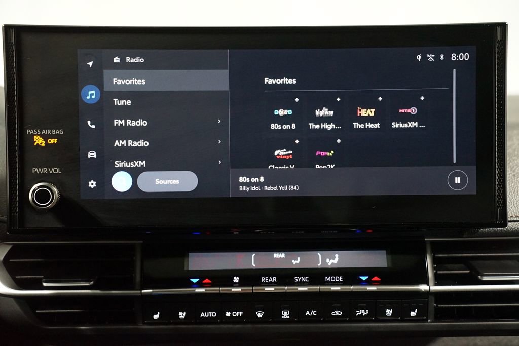 Used 2025 Toyota Sienna Limited image 18