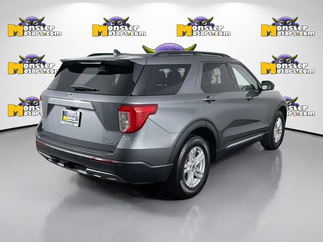 Used 2022 Ford Explorer XLT w/ Equipment Group 202A image 5