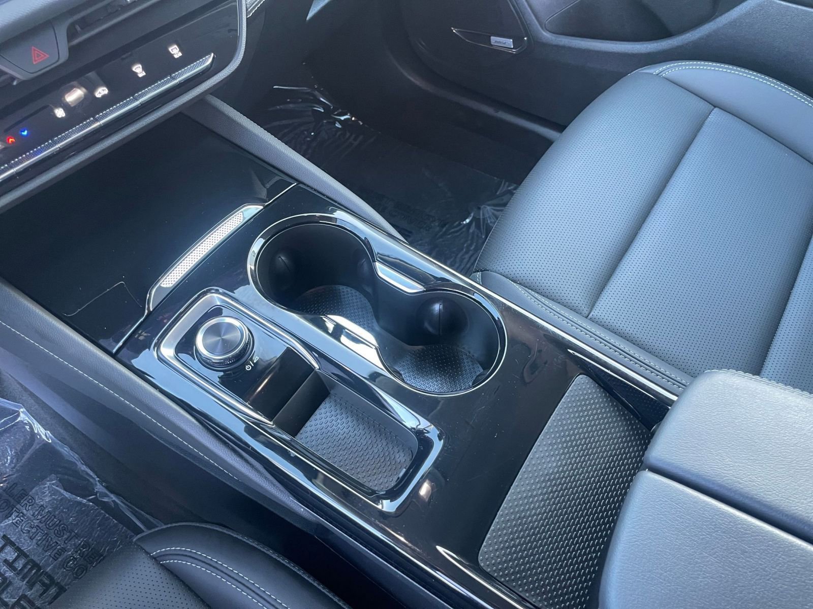 Used 2024 Buick Envision Preferred image 42