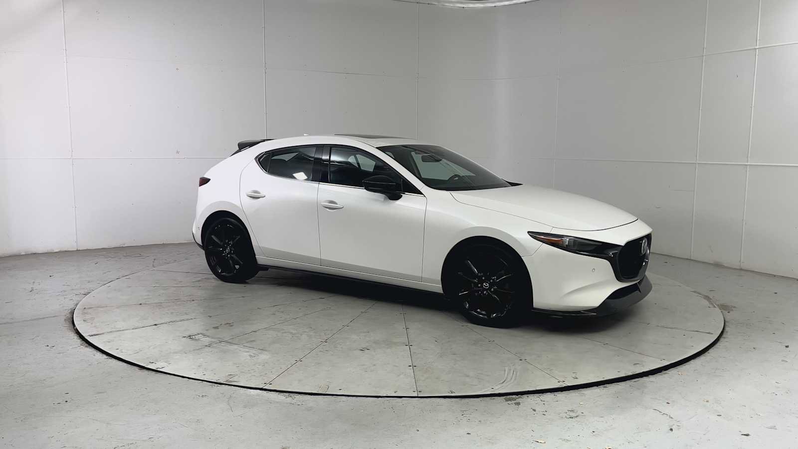 Used 2021 MAZDA MAZDA3 Hatchback w/Premium Plus Pkg AWD/4WD image 8