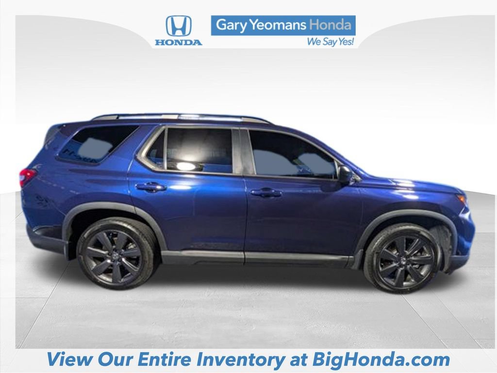 Certified 2025 Honda Pilot Sport image 5