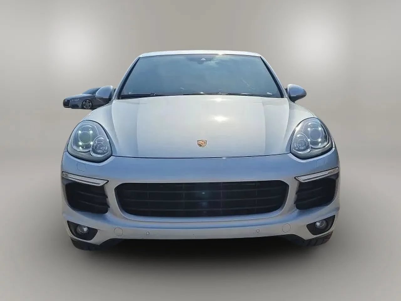 Used 2017 Porsche Cayenne AWD/4WD image 4