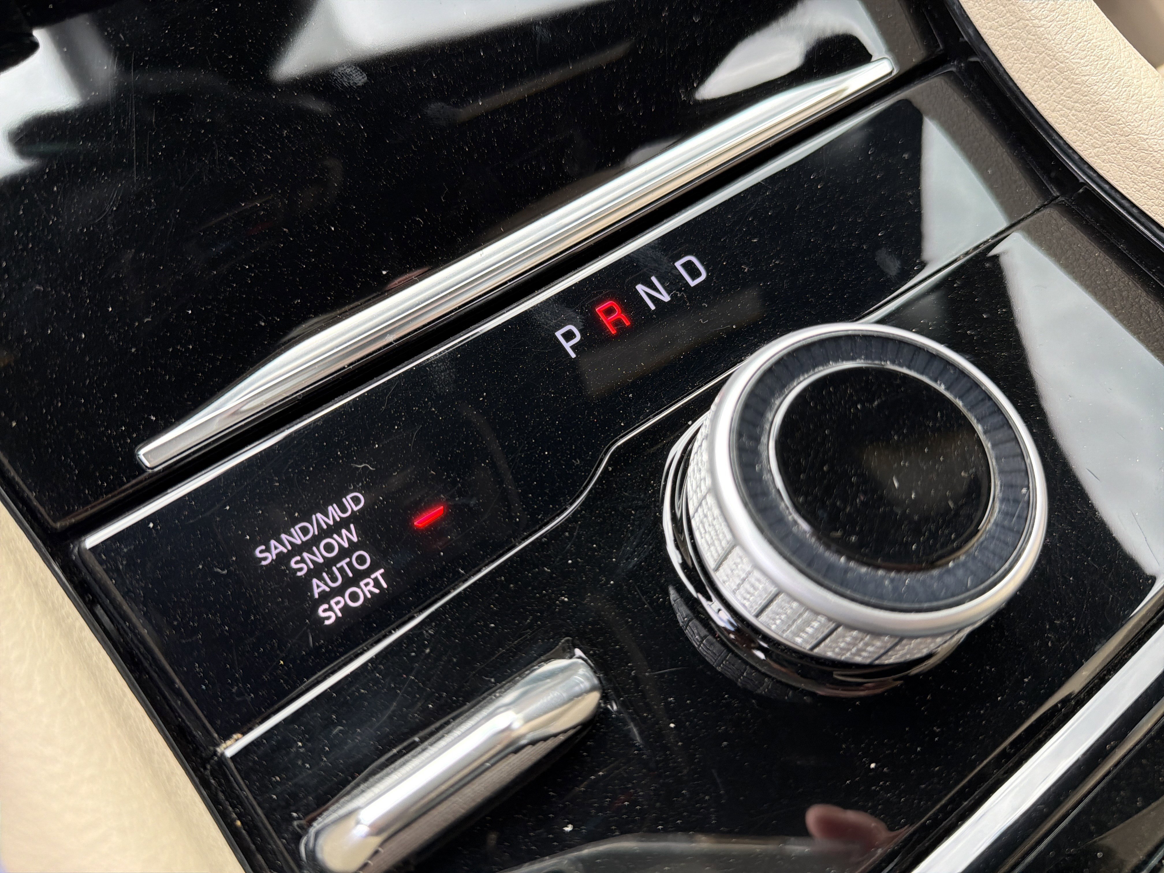 Certified 2023 Jeep Grand Cherokee Limited w/ Luxury Tech Group II image 35