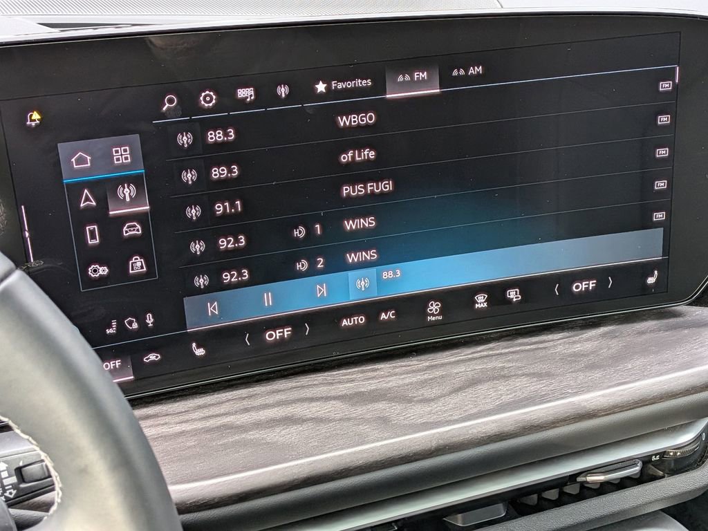 Used 2025 Audi Q5 Premium Plus w/ Premium Plus image 24