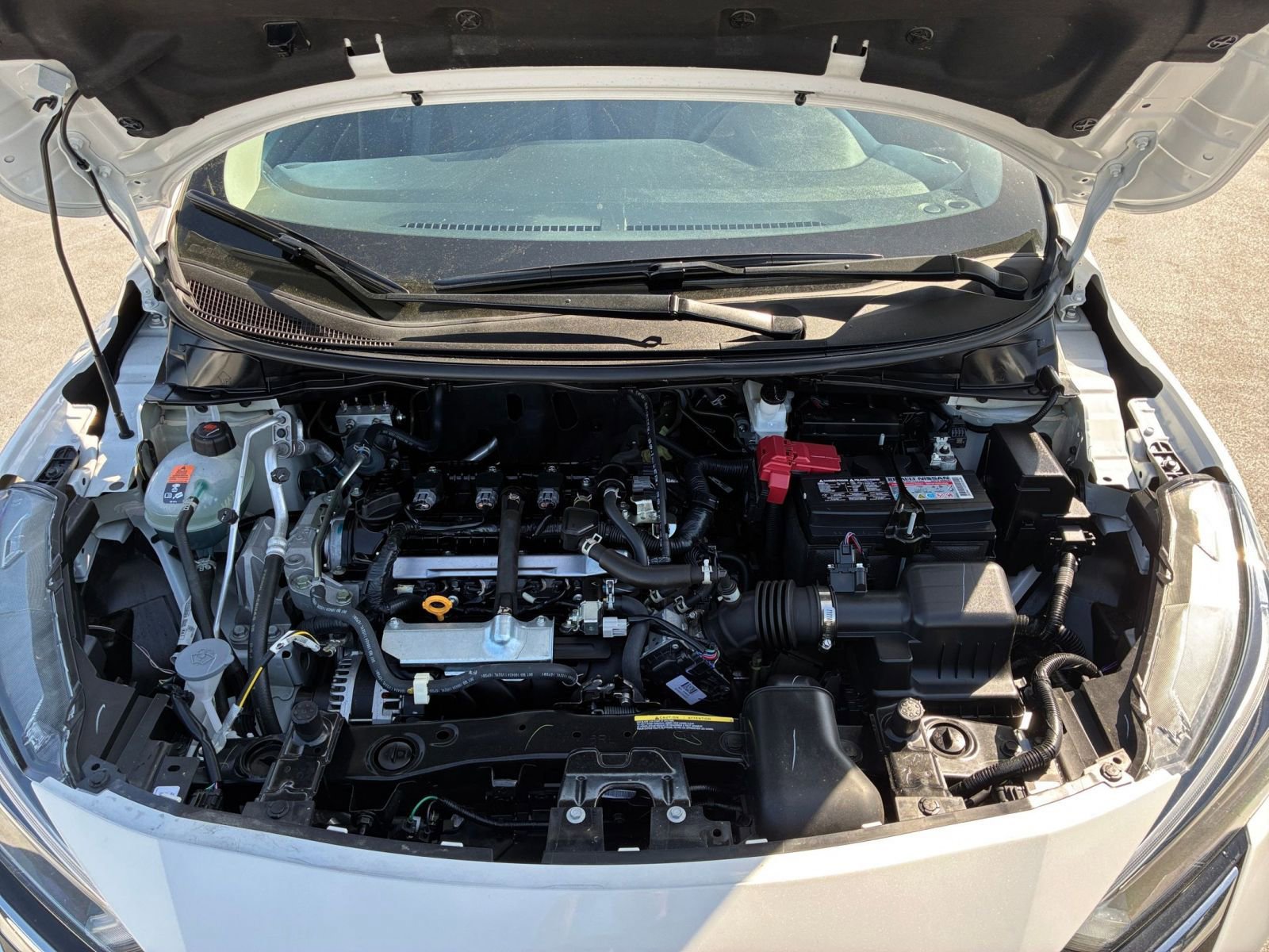 Used 2025 Nissan Versa SV w/ Trunk Package image 28