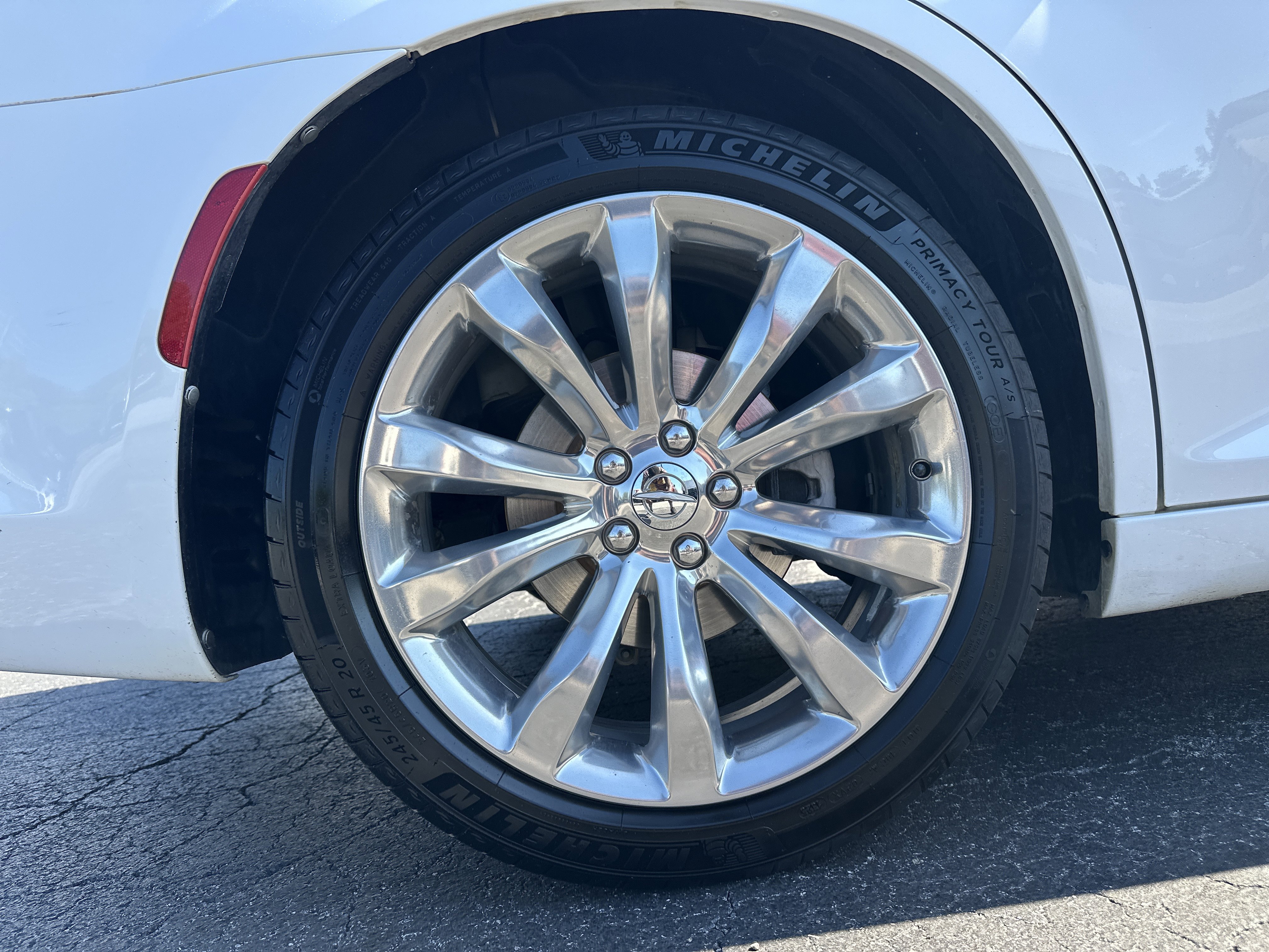 Used 2020 Chrysler 300 Touring L w/ Quick Order Package 2EF RWD image 18