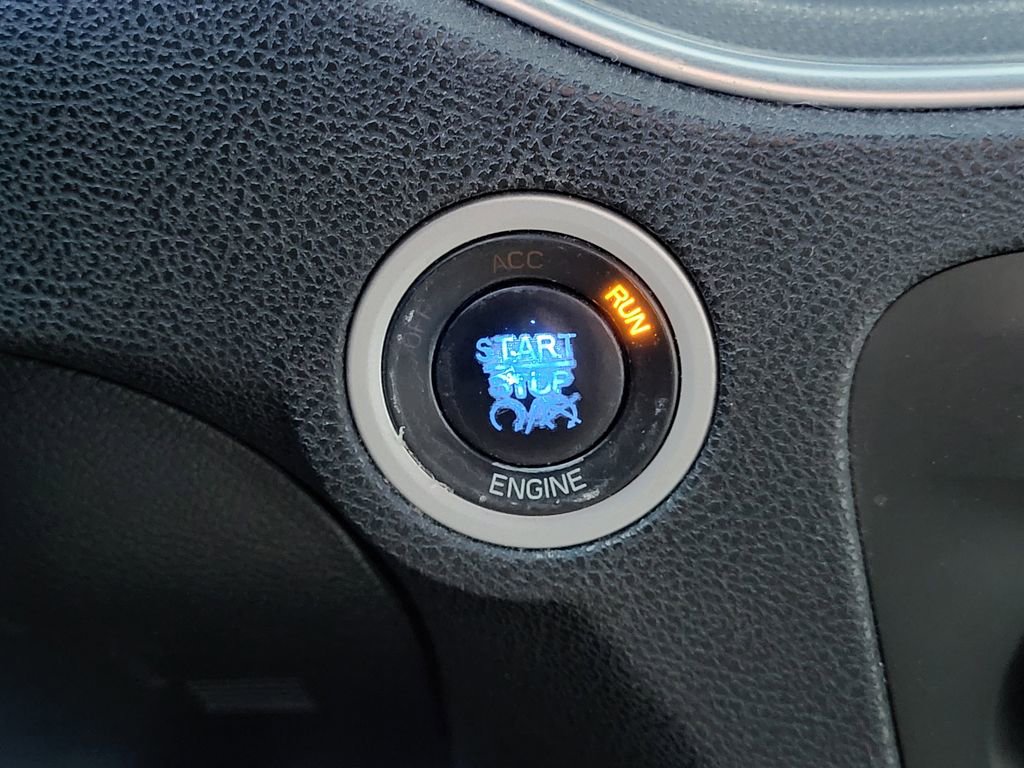 Used 2013 Dodge Charger SE w/ Connectivity Group image 17