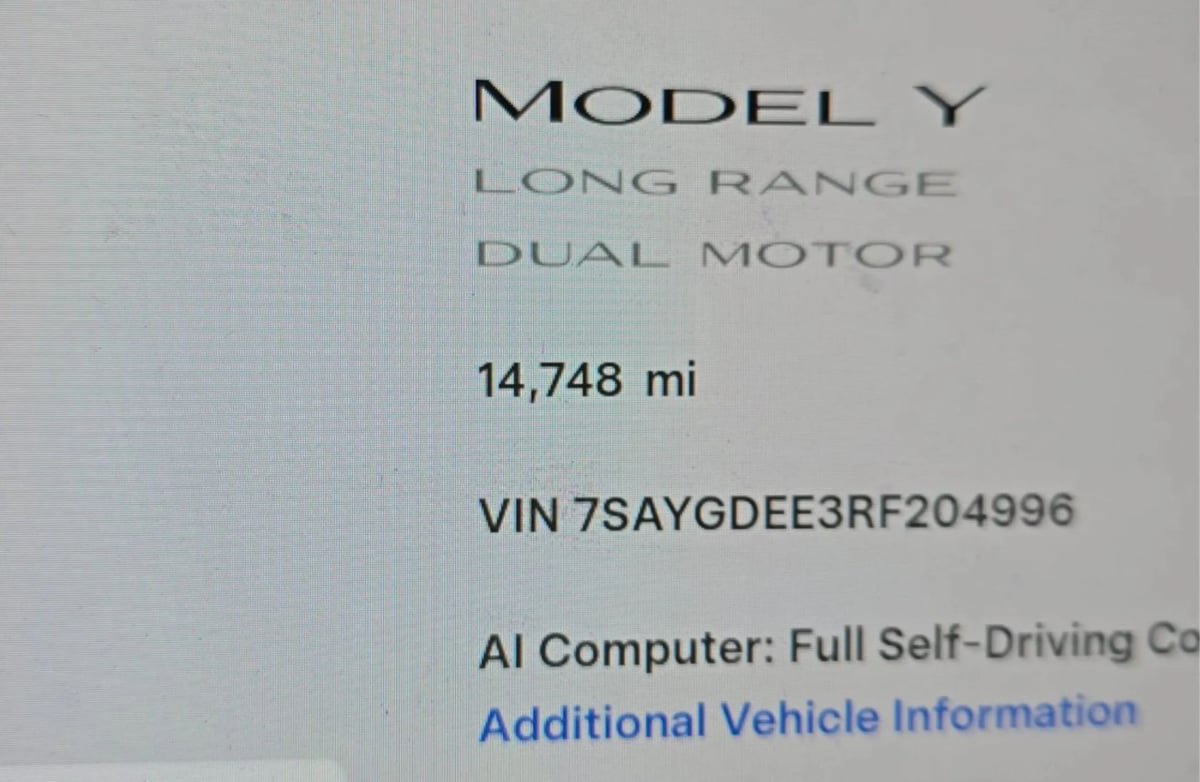 Used 2024 Tesla Model Y Long Range AWD/4WD image 4